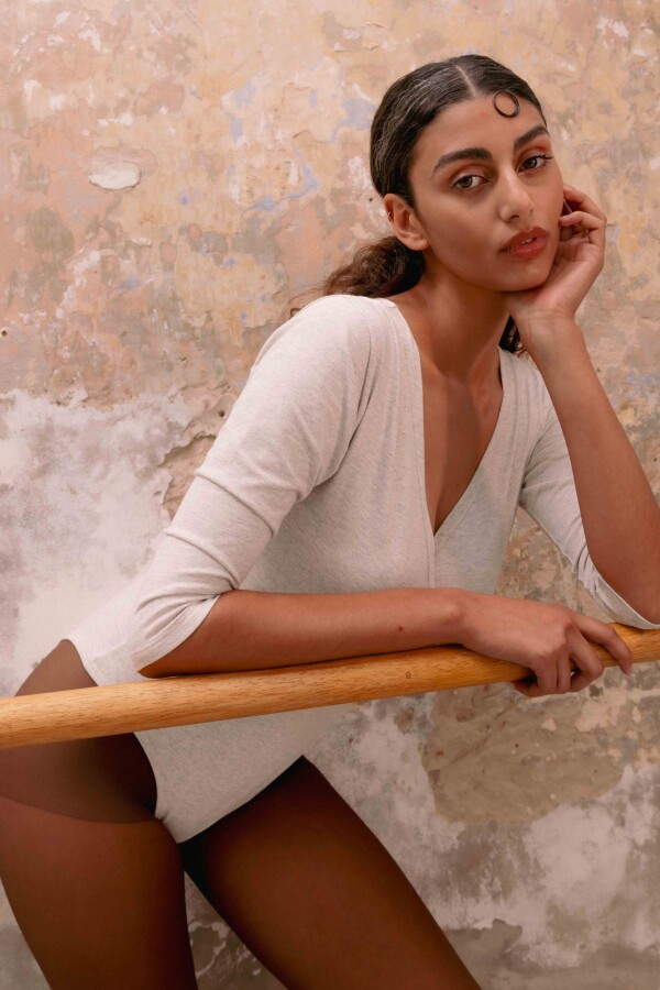 Body Maya Algodón – Escote cruzado en algodón suave, abertura con broches Gris Melange