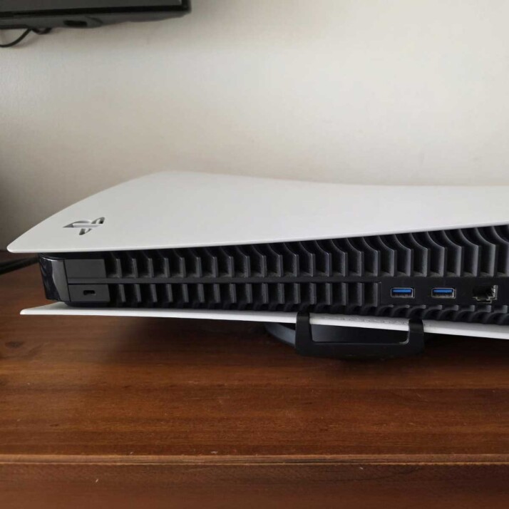 Play Station 5 - 825GB Play Station 5 - 825GB