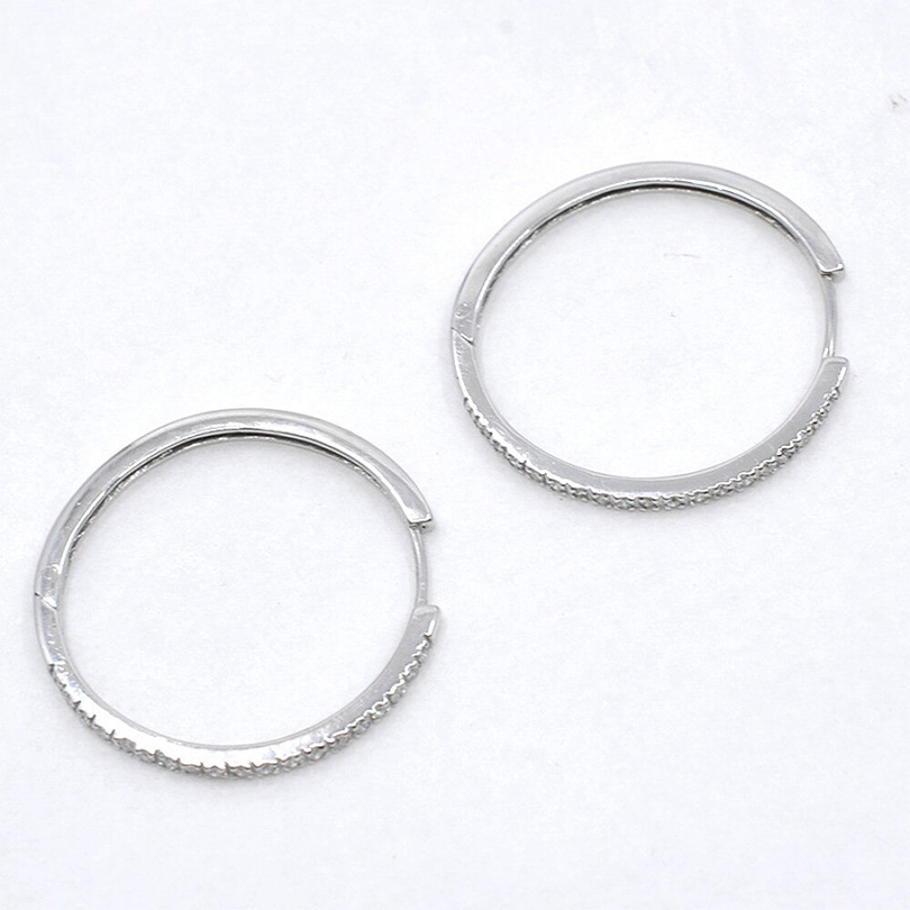 Aros En Oro 18K Blanco Y Brillantes 2.8 Cm De Diametro Aros En Oro 18K Blanco Y Brillantes 2.8 Cm De Diametro
