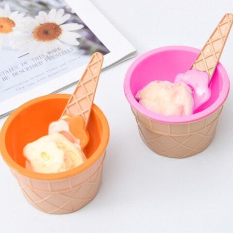Set x 2 Potes de helado para niños con cuchara Set x 2 Potes de helado para niños con cuchara