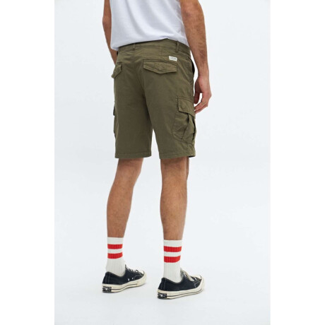 Bermuda cargo Elias Oliva