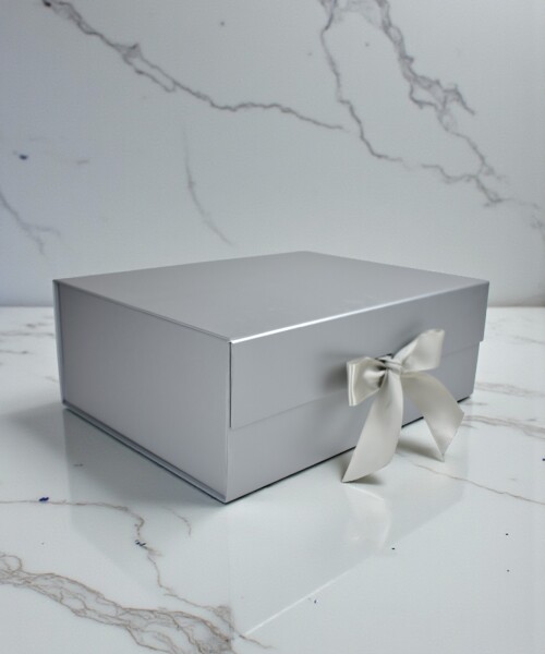 Caja Rigida Plegable con iman 24,5x33x12 cm PLATA