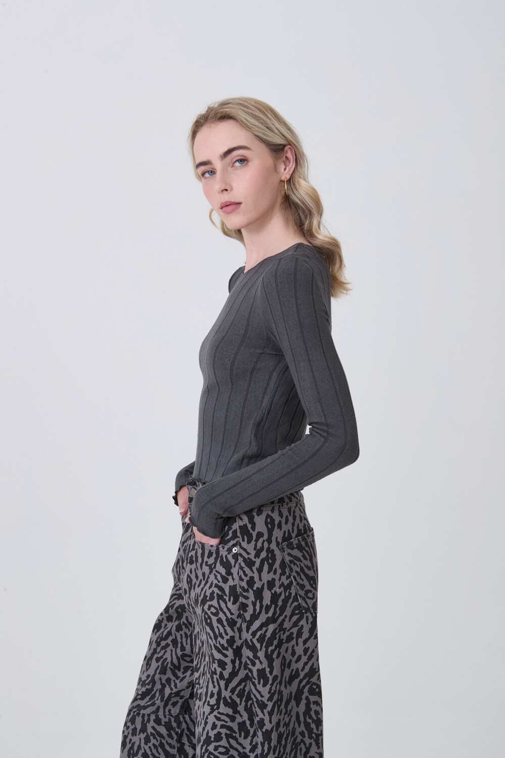 Remera Bali Gris Melange Oscuro