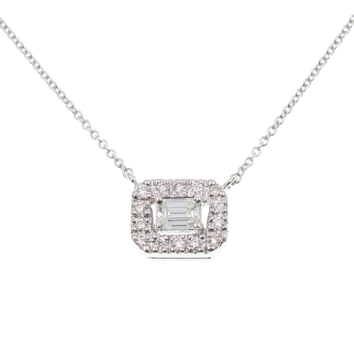Colgante Fernanda H. en oro blanco 18k con brillantes, incluye cadena. 
