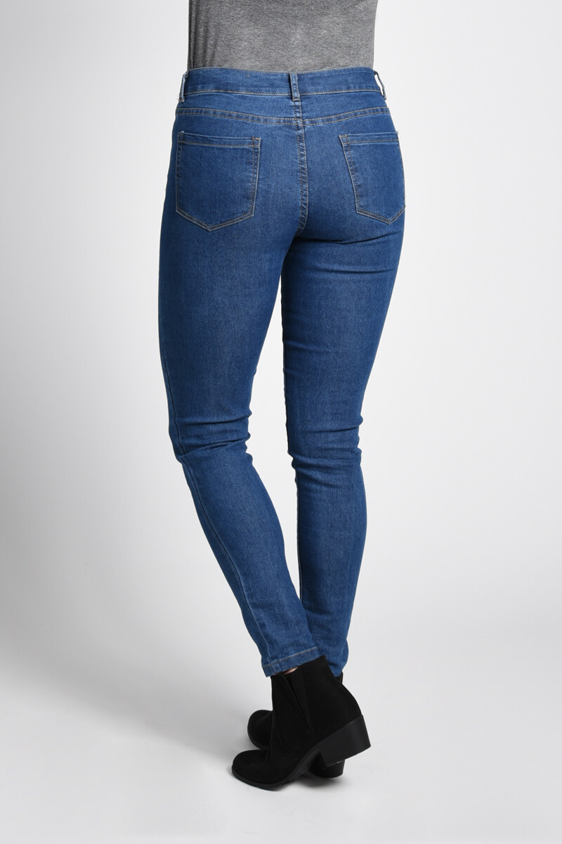 Pantalón chupin de jean Azul Claro