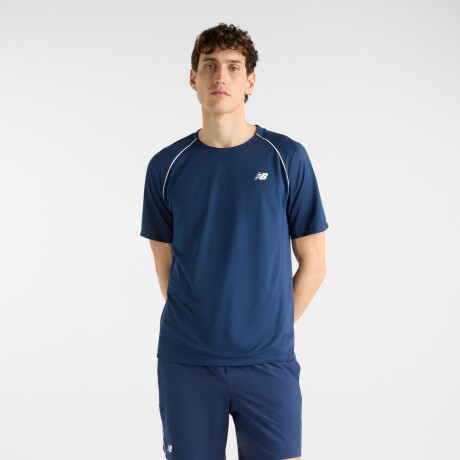 Remera New Balance de Hombre - Tournament - MT6116GMNNY BLUE