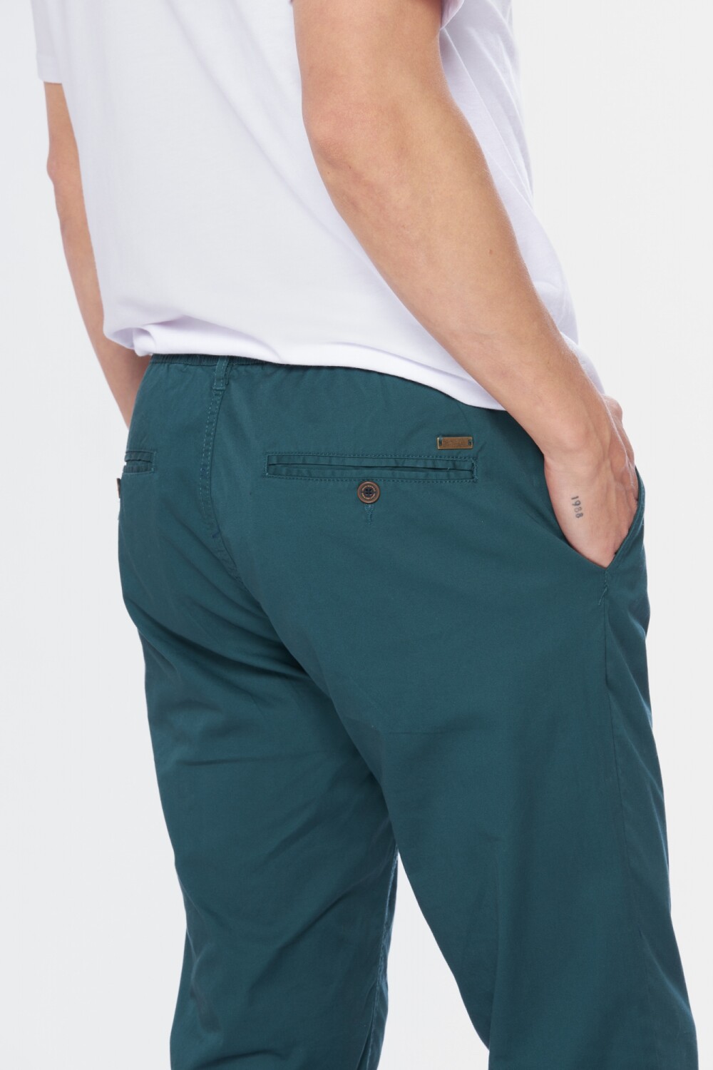 PANTALÓN CON MEDIA CINTURA ELASTIZADA Verde