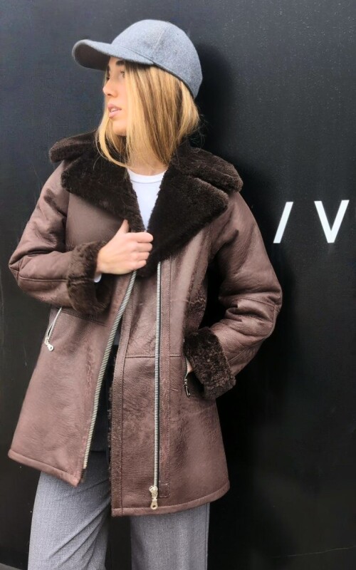 CHAQUETA ESTRELLA CUERO CHOCO GASTADO