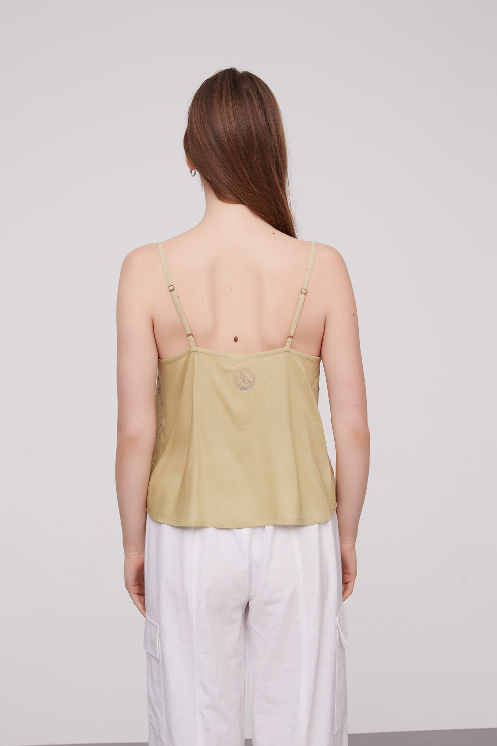 Musculosa Cerdenia Verde Oliva Claro