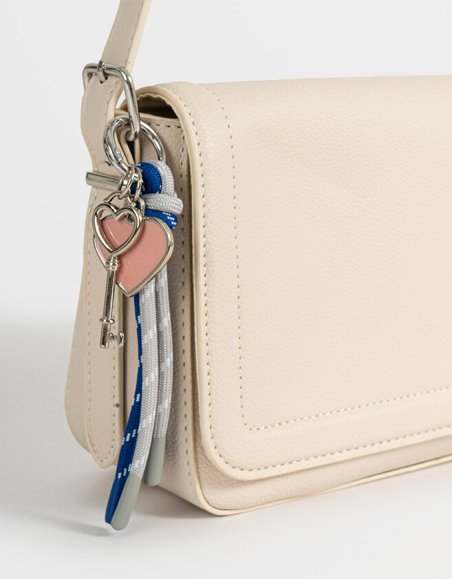 Bandoleras Bandolera Con Charm Crudo - Blanco Crudo