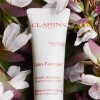 Clarins Calm Essential Redness Corrective Gel 30ml Clarins Calm Essential Redness Corrective Gel 30ml