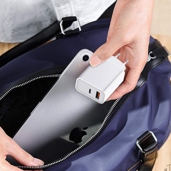 Cargador De Ular Treqa 2 Salidas Usb Y Usb Tipo-c CARGADOR TREQA TIPO C 25W CD 222 BLANCO