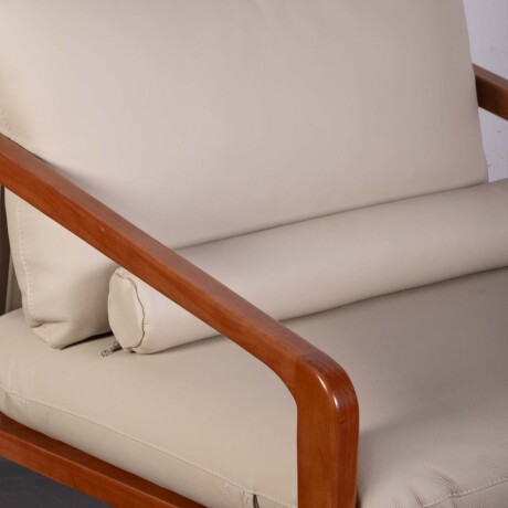 BUTACA 1 CUERPO CUERO-Y-MADERA TRENTO