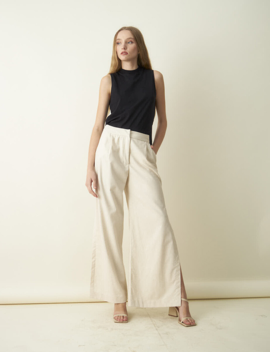 PANTALóN CORTS 