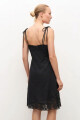 Vestido con encaje negro