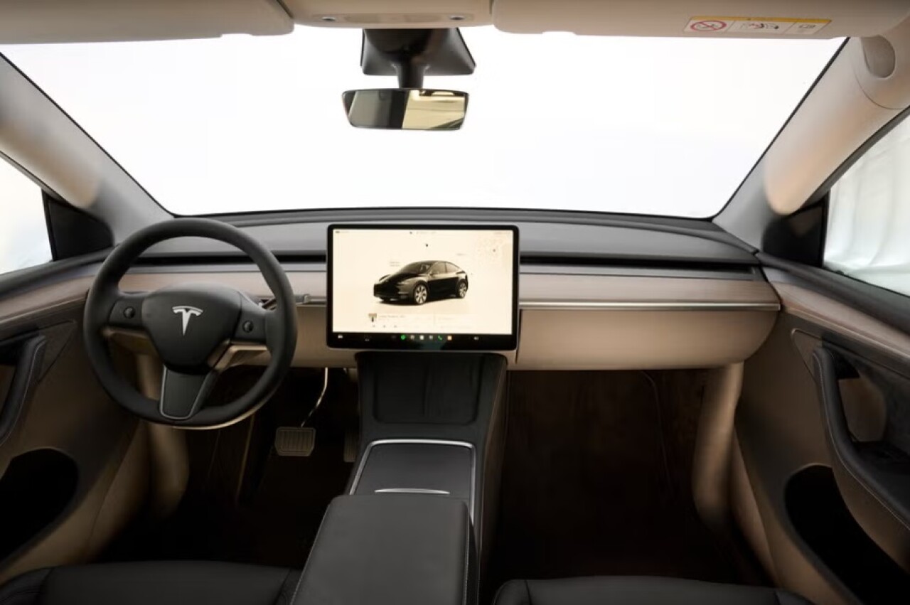 interior-tesla.jpg