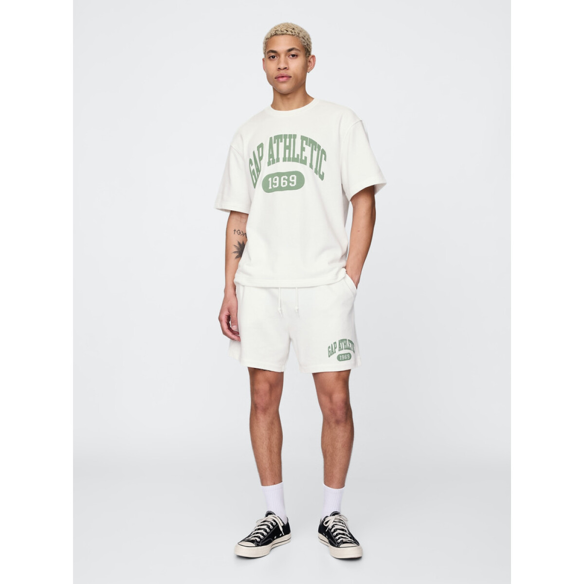 J - FSH LOGO SHORT 1 - NEW OFF WHITE 