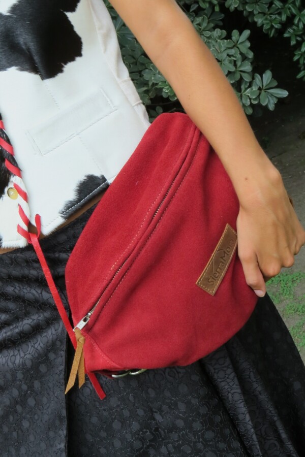 Leather Fanny Pack Gamuza Bordeaux