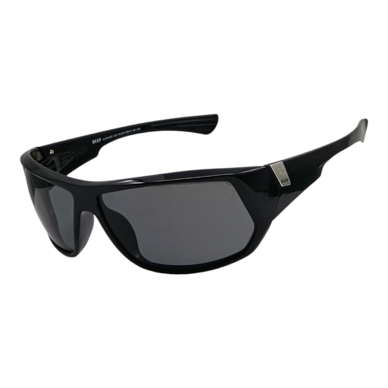 RG018819 negrouniforme