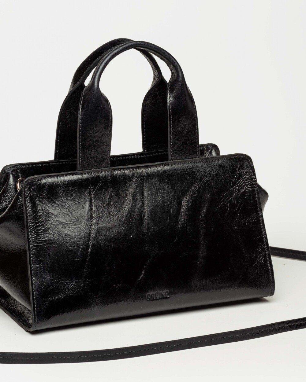 Cartera de mano Mila en cuero arrugado Negro