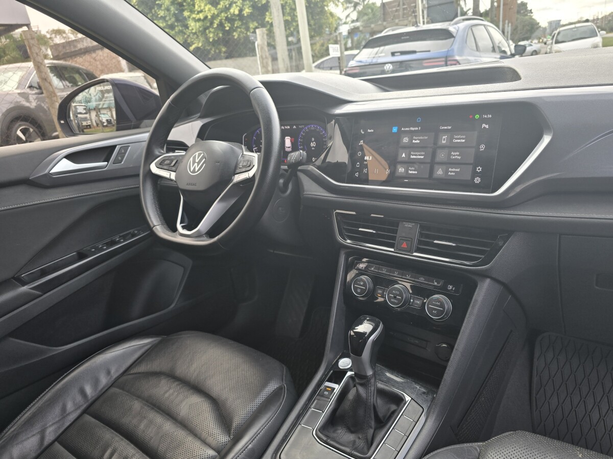 Volkswagen Taos Highline 1.4T| Permuta / Financia Volkswagen Taos Highline 1.4T| Permuta / Financia