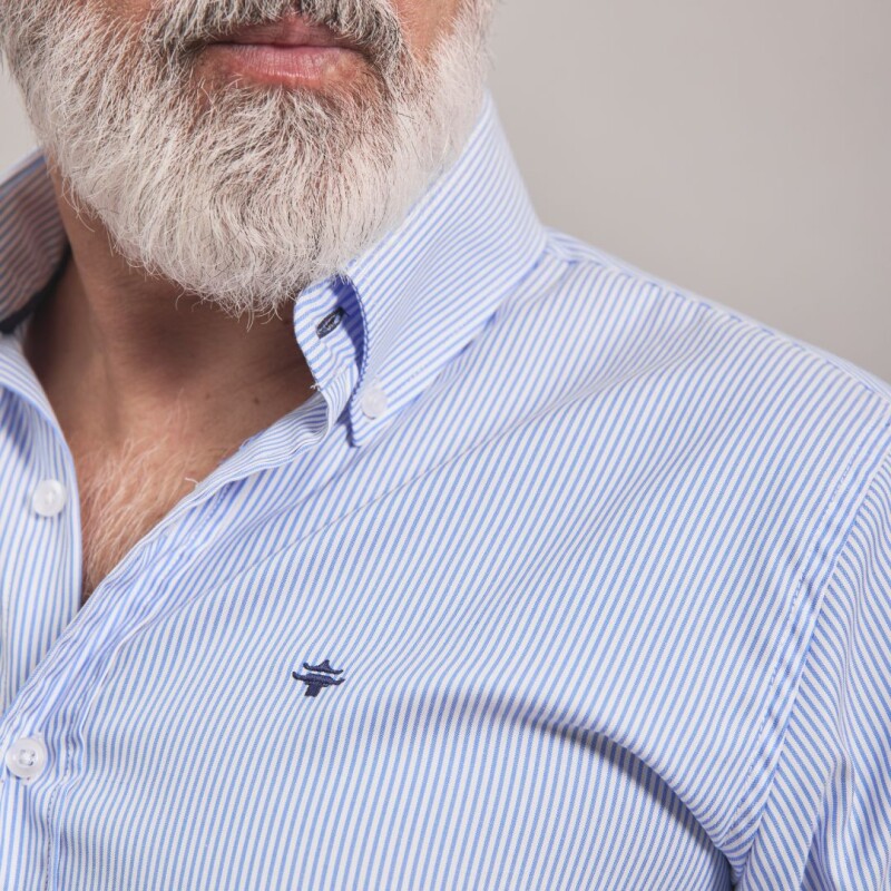CAMISA OXFORD BLANCO RAYA CELESTE