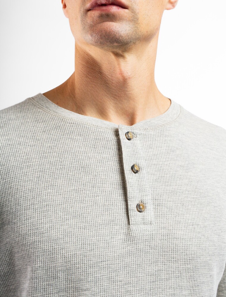 Remera Manga Larga Termal con Botones Gris Melange