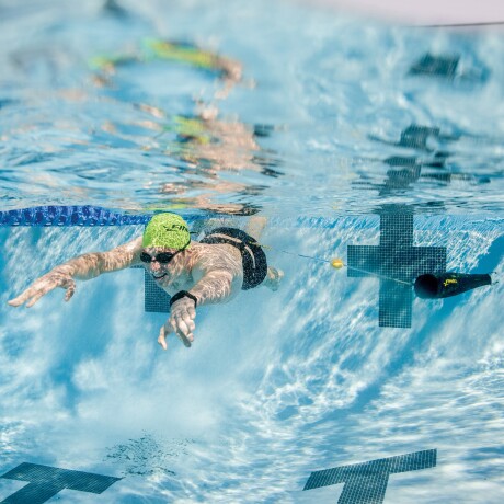 Finis - Pista de Nado Drag + Fly 1.05.103 - para Nadadores, Atletas Competitivos y Triatletas. Unive 001