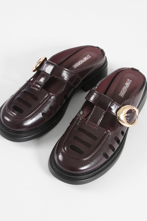 Zuecos Aleria bordo