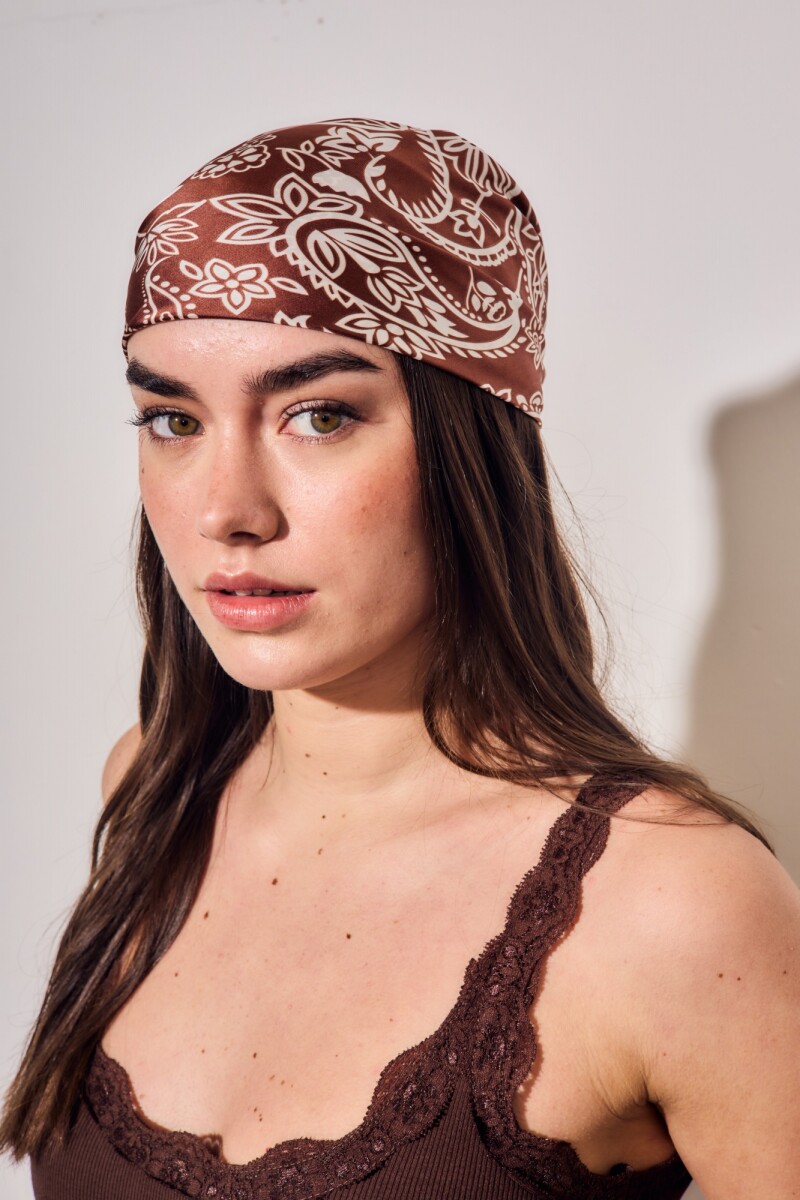 Bandana Arabescos Clásicos Chocolate