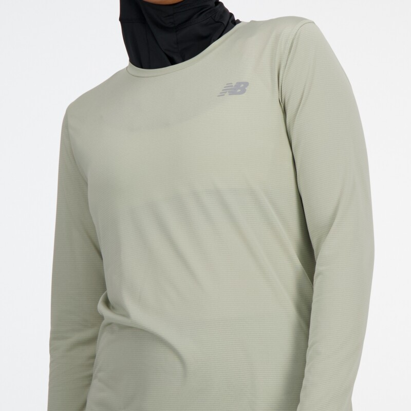 Remera New Balance de Dama - LONG SLEEVE - WT41225OVN GREEN