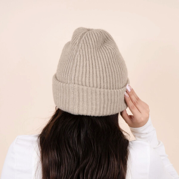 Gorro de lana beige