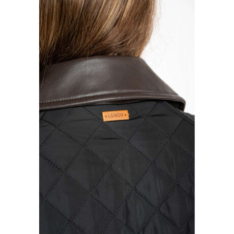 Campera Capitoneada Cuello Negro