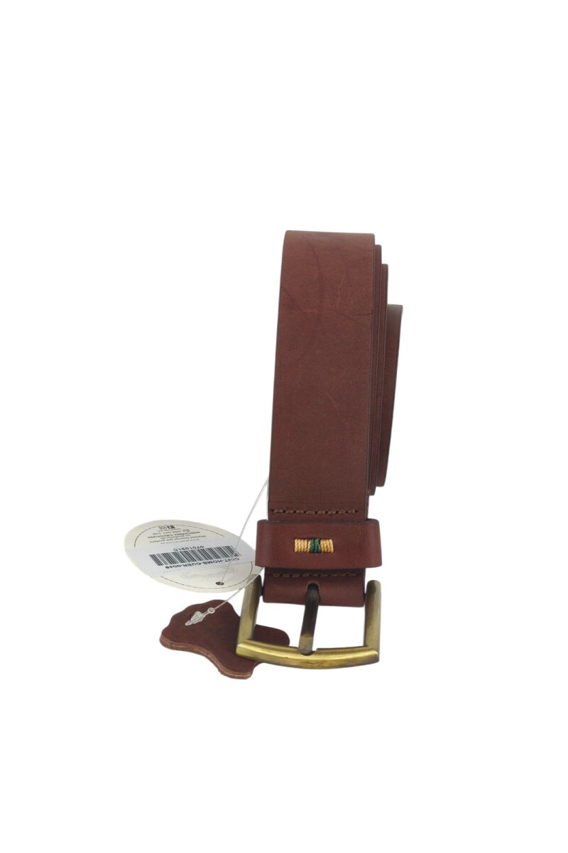 Cinto cuero c/detalle de costura en pasador Marrón