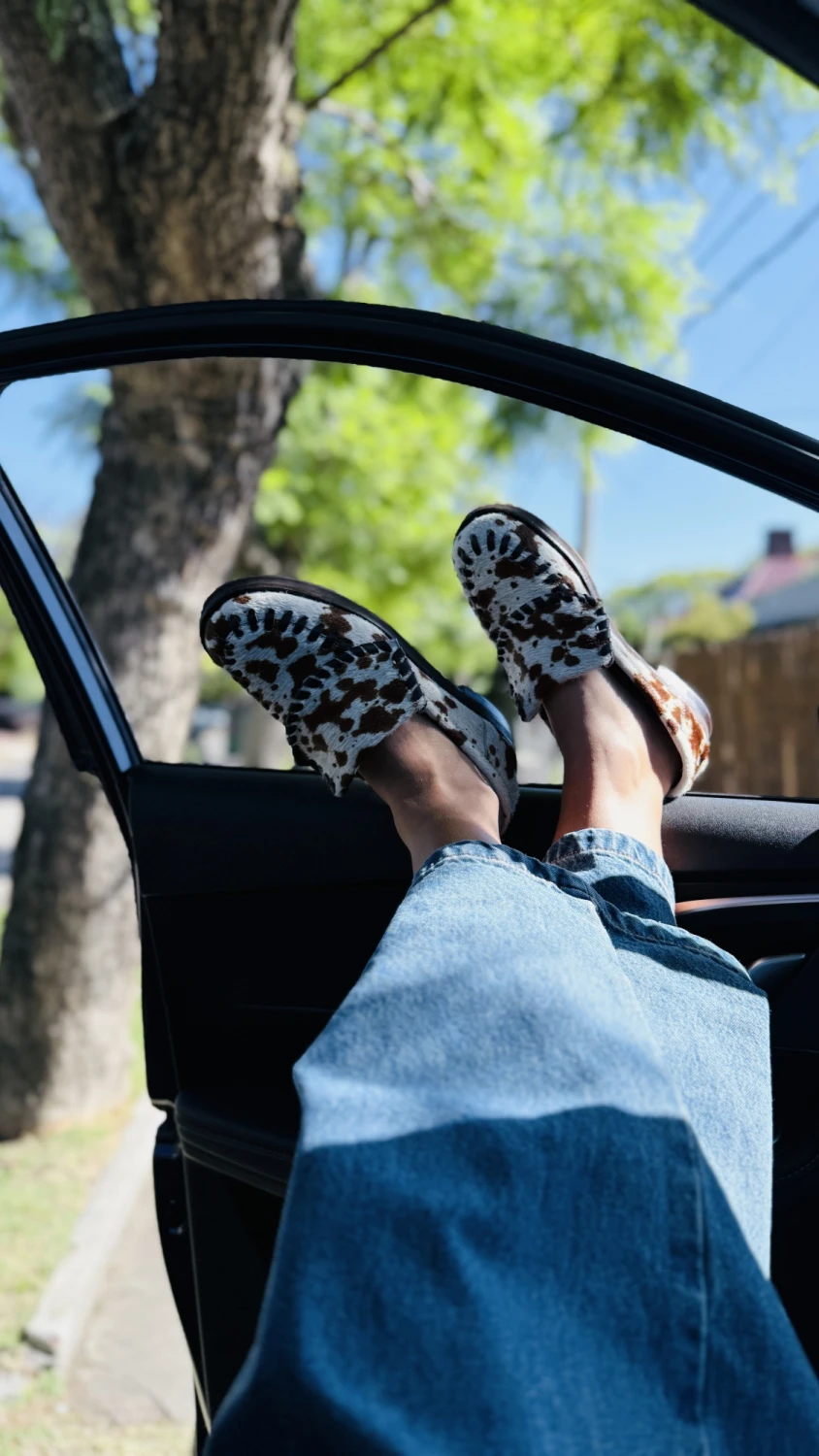 Mocasin Cowhide