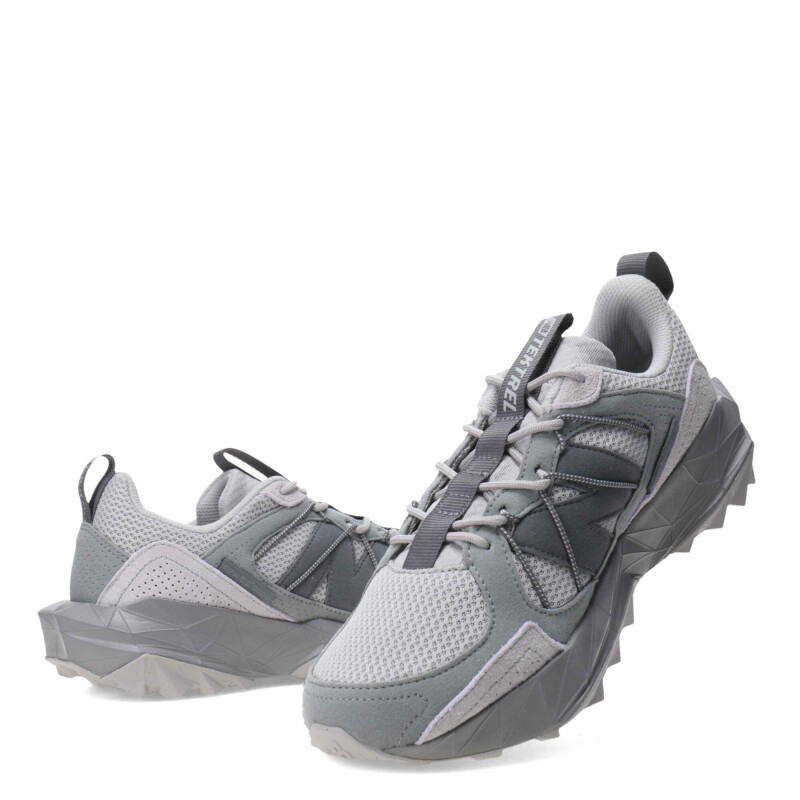 Championes de Hombre New Balance Trail Tektrel Gris
