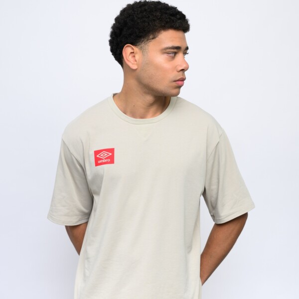 REMERA TRUCKER Umbro Hombre 0b4