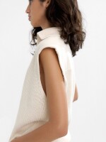 Chaleco De Punto Con Cuello Polo beige