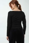 Remera Remus Negro