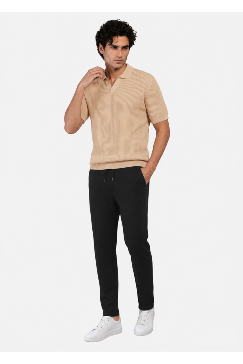 Remera Arrow Tejida con Cuelllo BEIGE