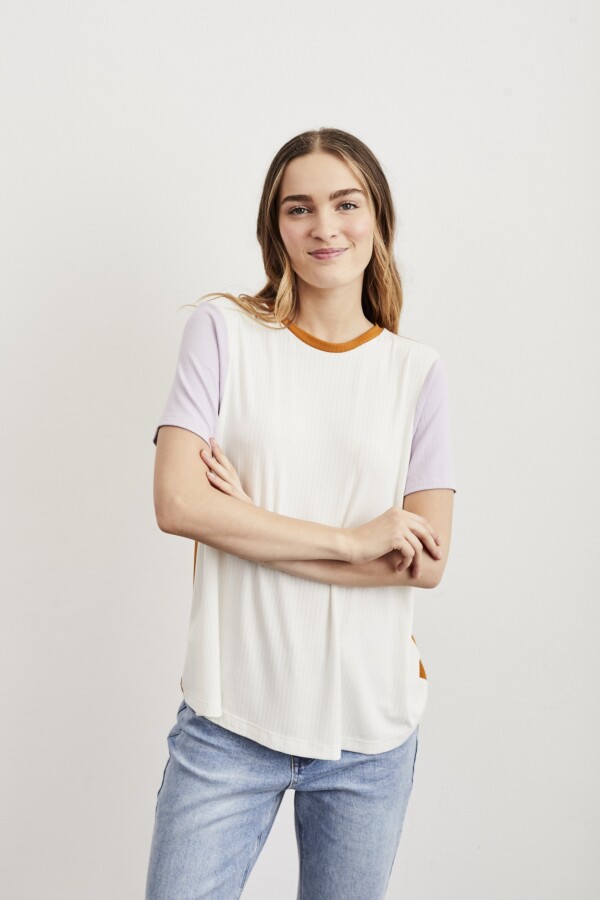 Remera Lila