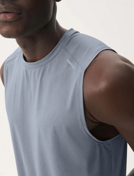 MUSCULOSA SPORT REFRACTANTE GRIS