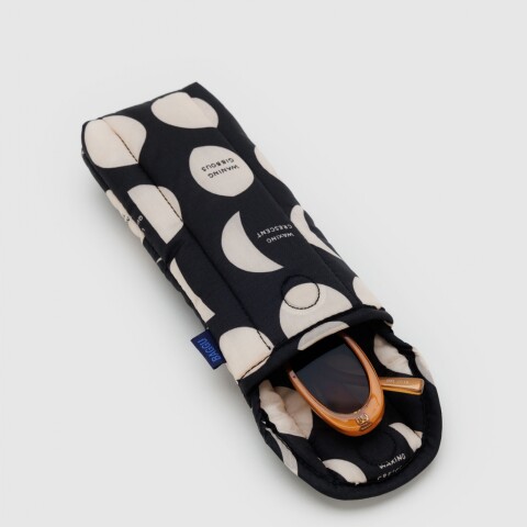ESTUCHLENT Estuche Para Lentes Baggu, Con Cierre Magnético - Moon