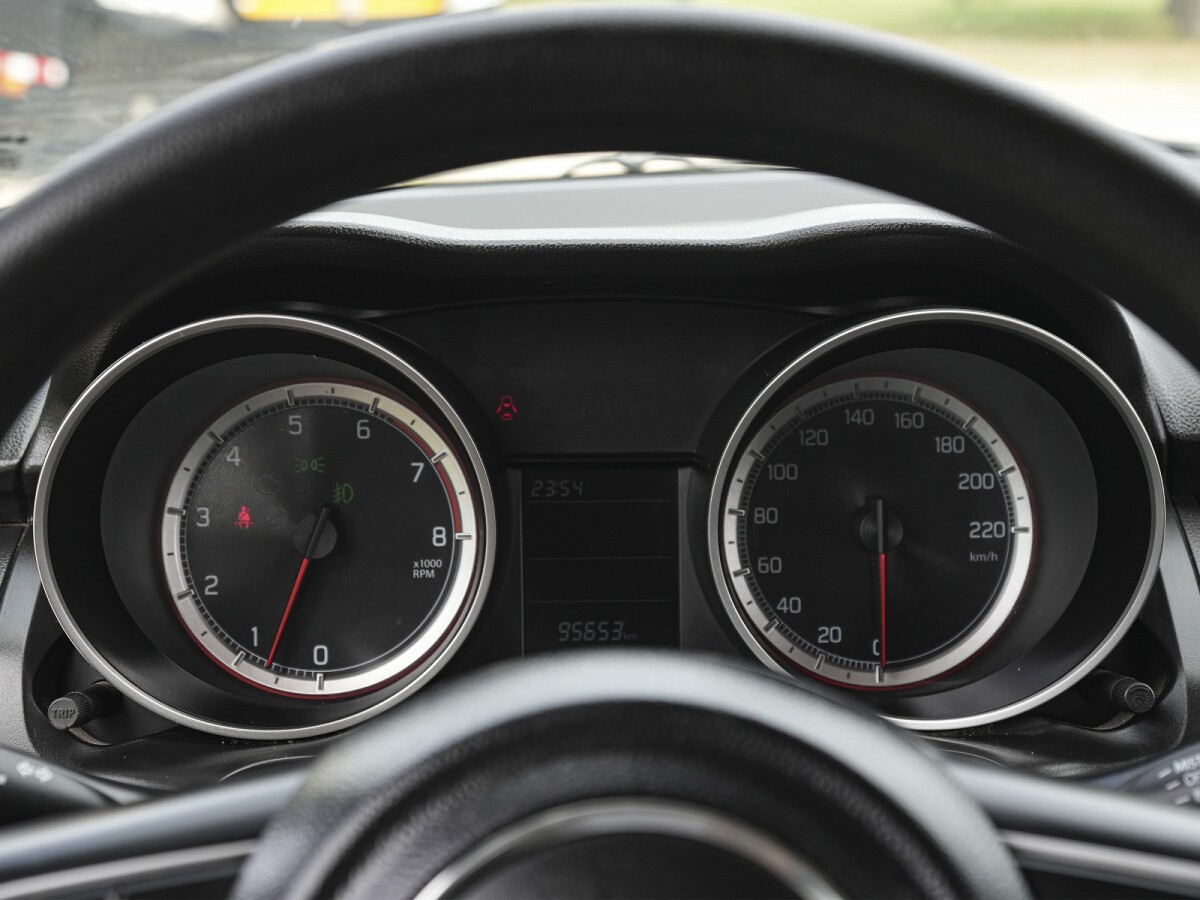 Suzuki Swift GL 1.2 Extra full | Permuta / Financia Suzuki Swift GL 1.2 Extra full | Permuta / Financia