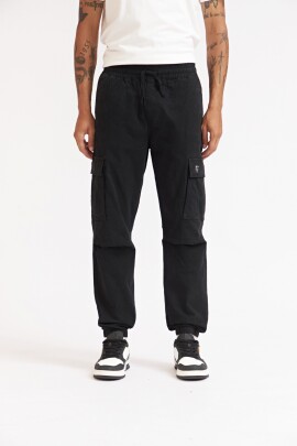 PANTALON CARGO SALTA NEGRO