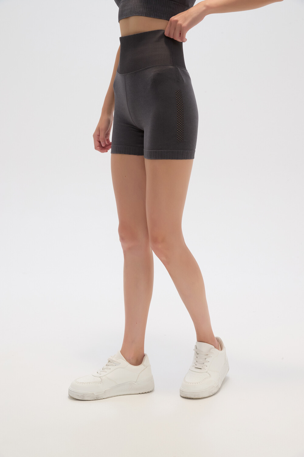 Short Lolene Gris Oscuro