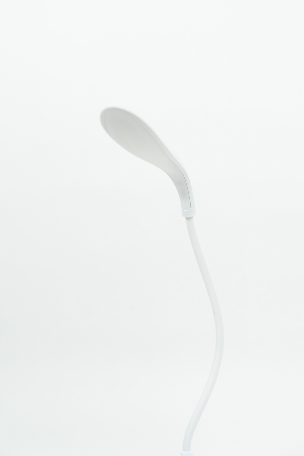 Lampara De Mesa Lucio Blanco