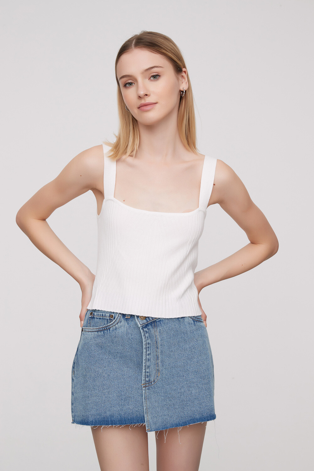 Tops Kros Marfil / Off White