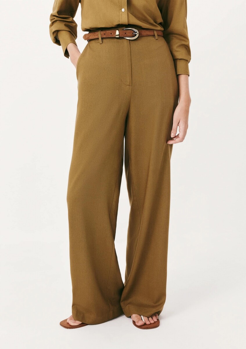 PANTALÓN RECTO - MARRÓN 