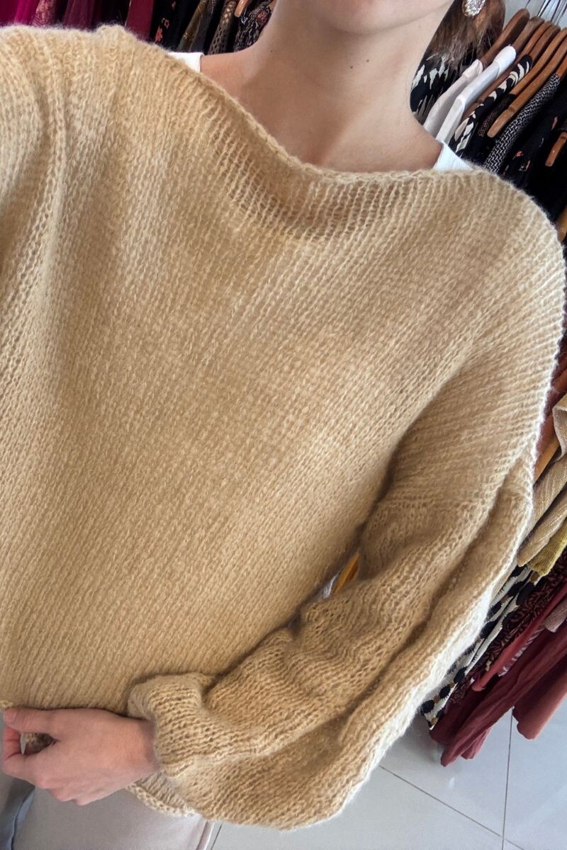 Buzo clásico de lana Beige